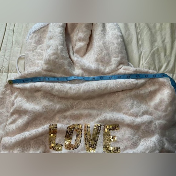 Warm Hooded Robe - Picture 8 of 9